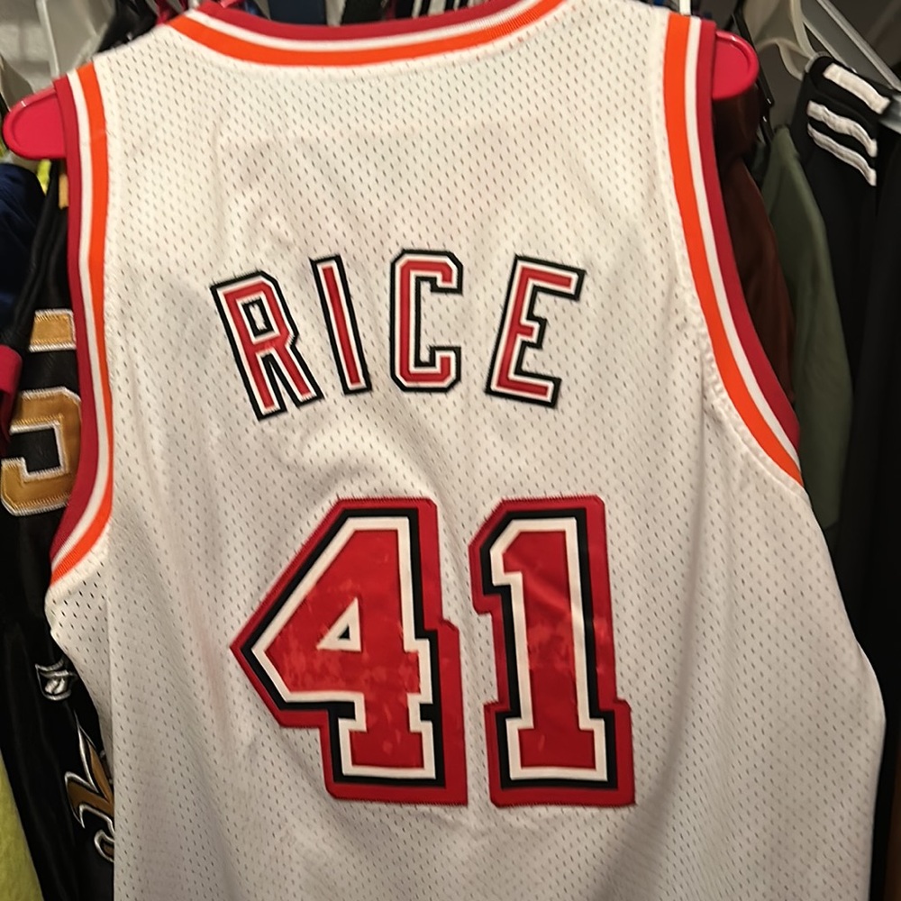 Jersey - Picture 4 of 4